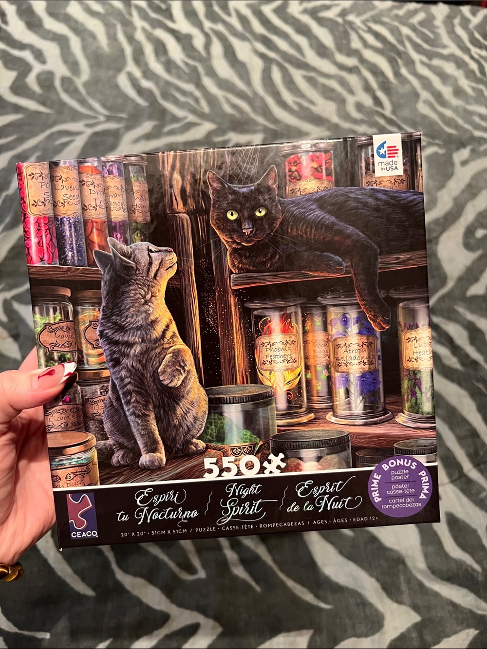 Witchy Cat Potion Puzzle - 550 piece